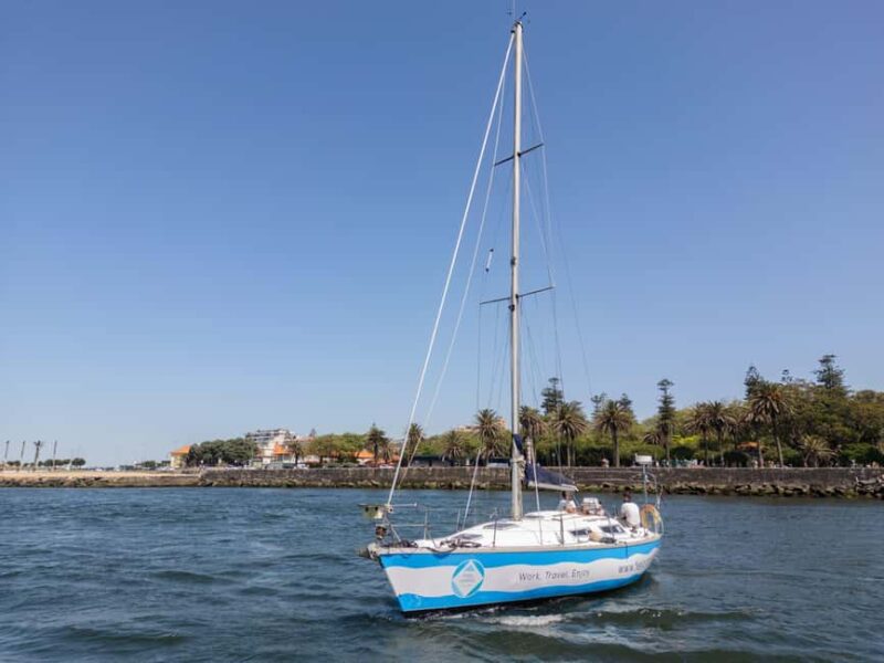 Porto: Sunset Cruise with Welcome Drink in a Sailboat - Experience on the Sailboat Calitor