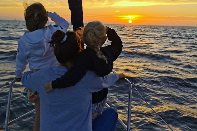 Porto: Sunset or Daytime, Charming Sailboat Cruise on the Douro River - Practical Tips for the Sunset or Daytime Cruise