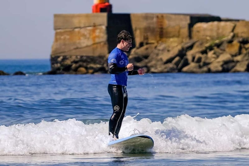 Porto: Surf Lessons with transfer at Porto Surf School - Lesson Content and Teaching Approach