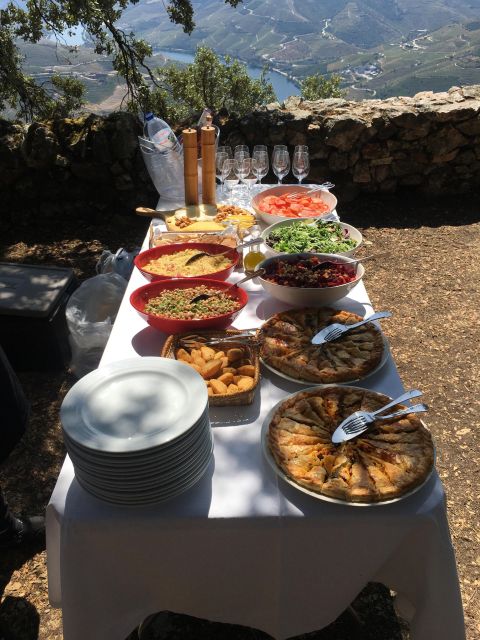 Porto to Douro Valley Private tour in a 4x4 like a native - Authentic Wine Tasting at a Family-Run Port Producer