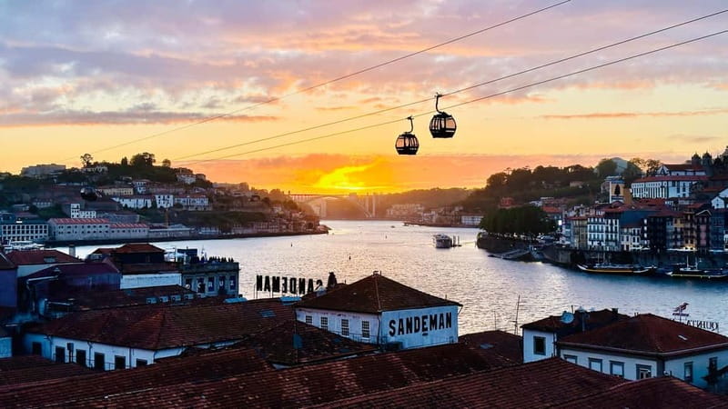 Porto to Gaia Sunset Walking Tour - Port Wine Included - Exploring Portos Landmarks