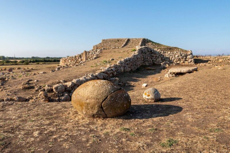 Porto Torres: Monte d'Accoddi & Su Crucifissu Mannu - Discover Sardinia’s Neolithic Wonders: Monte dAccoddi & Su Crucifissu Mannu