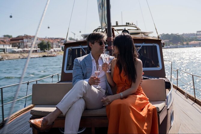 Porto: Tour on the Douro River in a Classic Boat - Experience a Classic Porto River Cruise on the Douro
