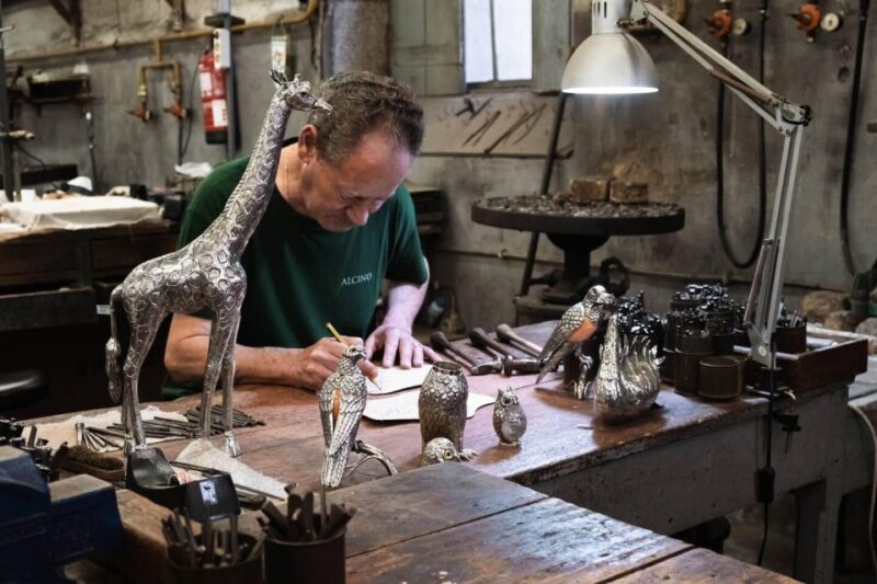 Porto: Tour to the world of silver in a century-old workshop - Exploring a Century-Old Silver Factory