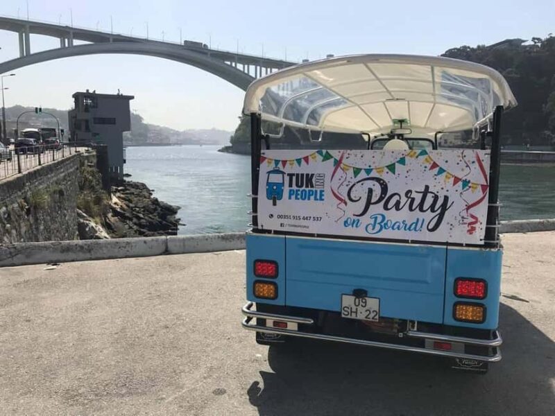 Porto: Tuk Tuk Tour with Olive Oil Tasting - From the Old Town to the Riverfront: Highlights of the Route