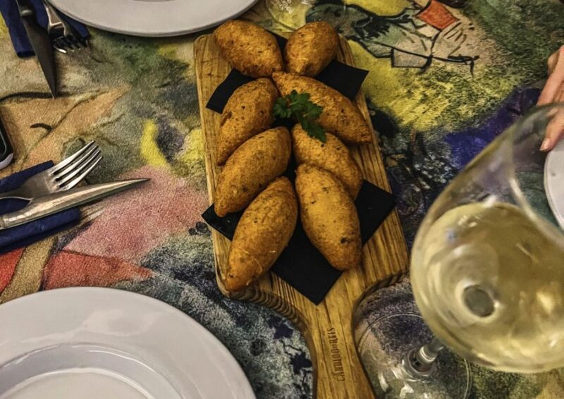 Porto: Walking Dinner Tour with Family-Owned Restaurants - Who Will Appreciate This Tour Most?