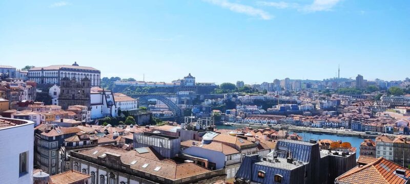 Porto Walking Tour: Exclusive Instant Photo Included - Key Points