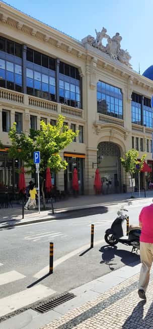 Porto Walking Tour: Exclusive Instant Photo Included - Iconic Landmarks: From Teatro to Igreja do Carmo