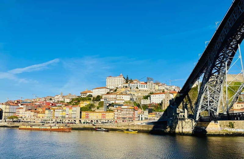 Porto: Walking Tour of Douro's 2 Riversides w/ Wine Tasting - Discover Porto’s Historic Origins at Jardim do Infante Dom Henrique