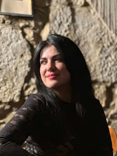 Porto: What is Fado? Commented Live Concert with Port Wine - The Experience of Live Fado and Testimonials