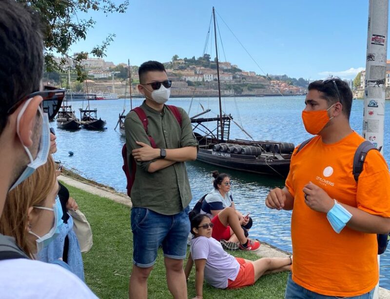 Porto: Wine Tasting with Tapas Walking Tour - Hidden Details of the Itinerary