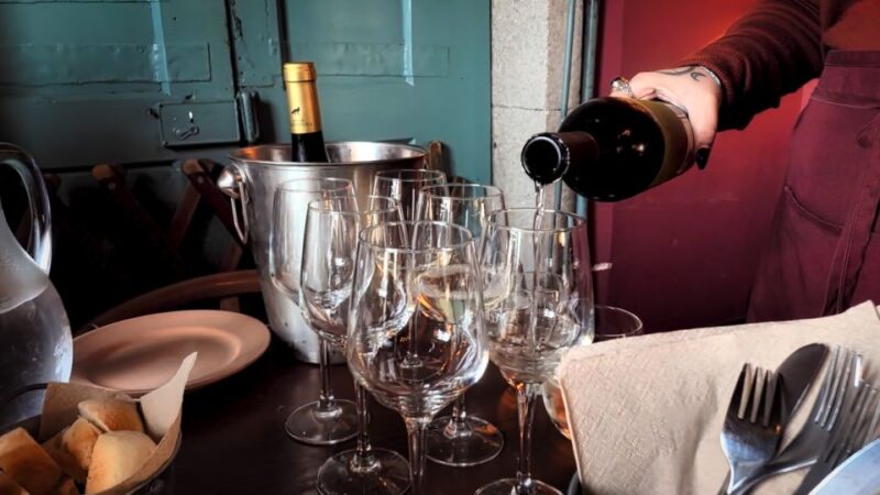 Porto: Wine Tour & One Hour Fado Show | All Included - Wine and Food Tasting at a Local Bar
