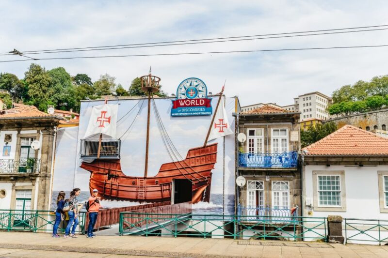 Porto: World of Discoveries Entry Ticket - The Boat Ride: A Multimedia Adventure on the Water