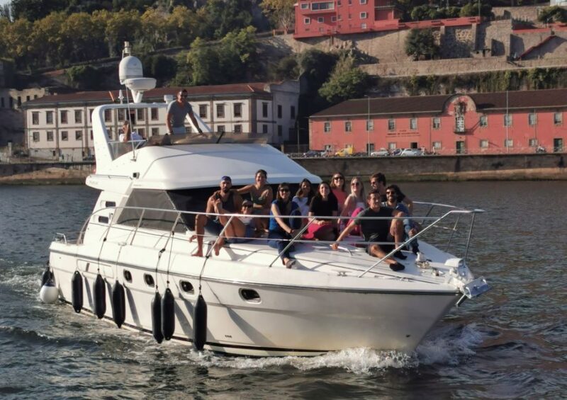 Porto:Douro River 6 Bridges tour amazing yatch, Port wine - Exploring Portos Iconic Bridges from the Water