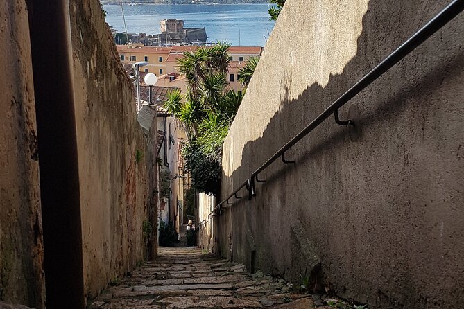 Portoferraio Walking Tour with Guide 2 Hours - Multilingual Guides and Personalized Attention