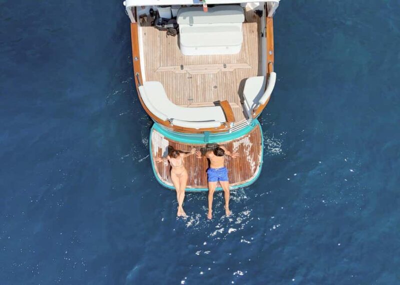 Portofino: Small-Group Boat Tour to San Fruttuoso & Camogli - Discovering Camoglis Colorful Charm