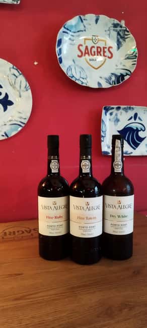 Porto's Flavors & Stories: Food Tasting with Friends - Walk Through Praça de Gomes Teixeira and Regional Food Tasting