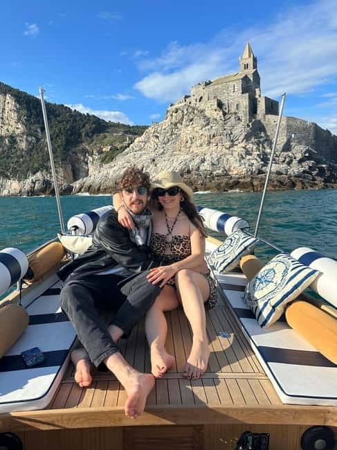 Portovenere: a boat tour to discover its islands - Visiting the Church of San Pietro from the Sea