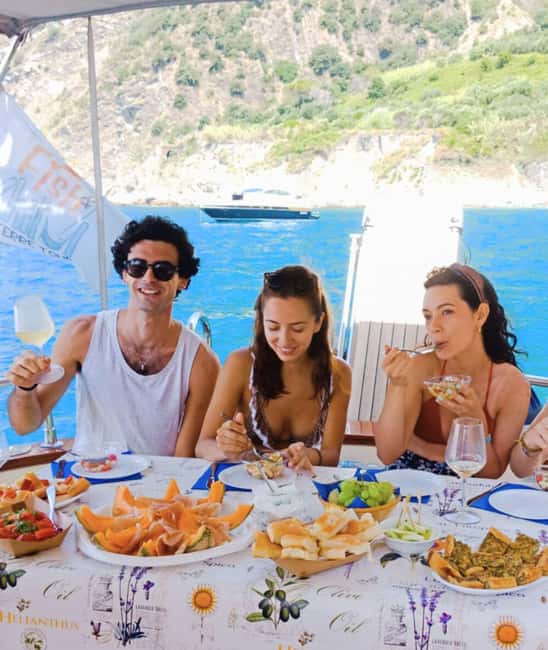 Portovenere: Cinque Terre Cruise with Lunch & Drinks - Key Points