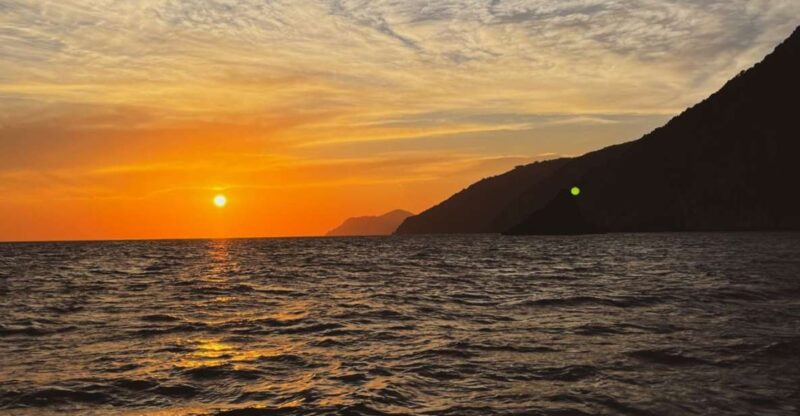 Portovenere: Palmaria Island & Lord Byron Cave Sunset Cruise - Discover the Charm of the Portovenere Sunset Cruise for $51.24