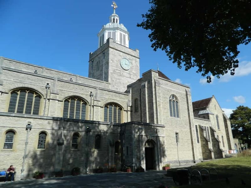 Portsmouth: Old Portsmouth Guided Walk - Visiting the Antique Floors Above the Sally Port Inn