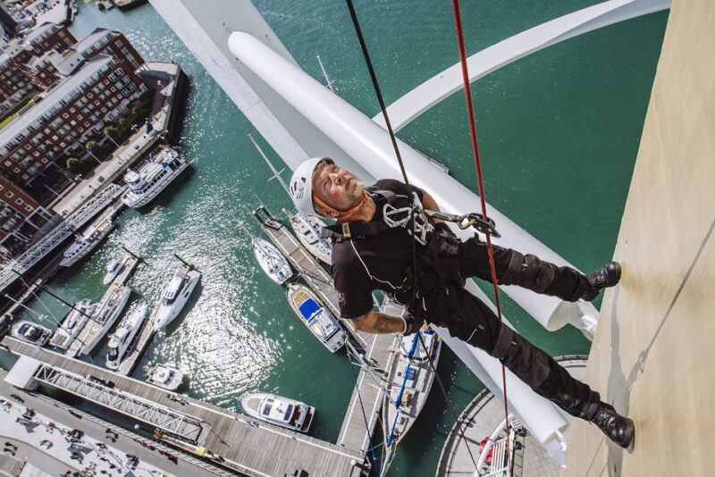 Portsmouth: Spinnaker Tower Abseiling Experience - Reviews Highlight the Friendly Staff and Fun Atmosphere