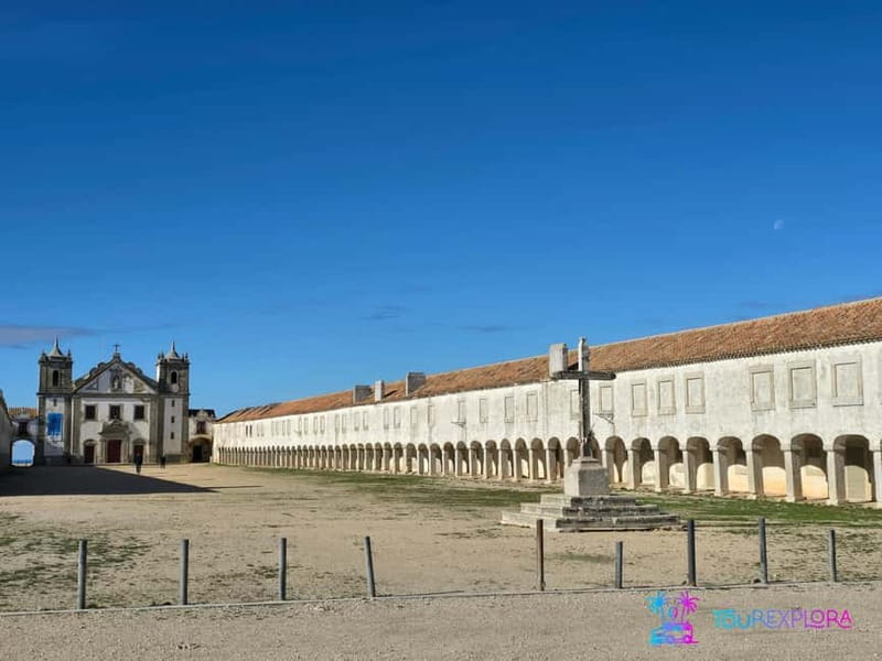 Portugal's Hidden Gems: Arrábida, C Espichel & Sesimbra Tour - Portinho da Arrábida: Portugal’s Coastal Jewel