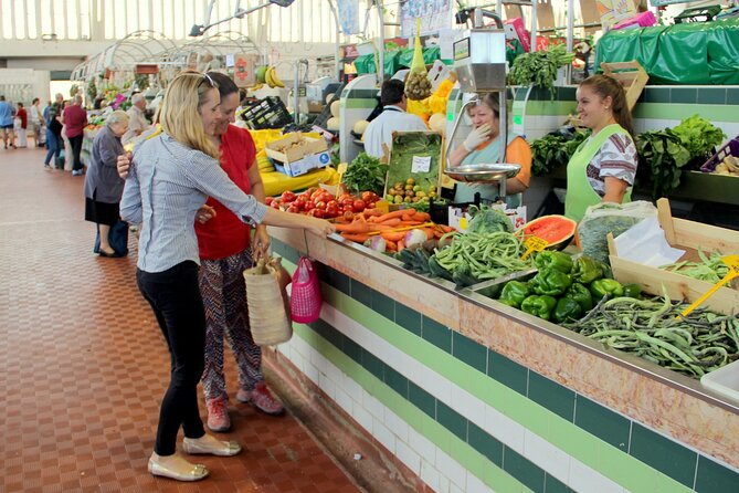 Portuguese Cooking Class in Lisbon - The Meeting Point and Group Size