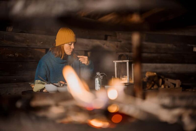 Porvoo: Archipelago Campfire Experience - Indulge in Traditional Gingerbread Cookies and Warm Drinks