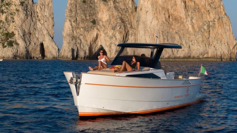 Positano: Boat Tour of Capri with Drinks and Snacks - Discover the Beauty of Capri on a Private Boat Tour from Positano