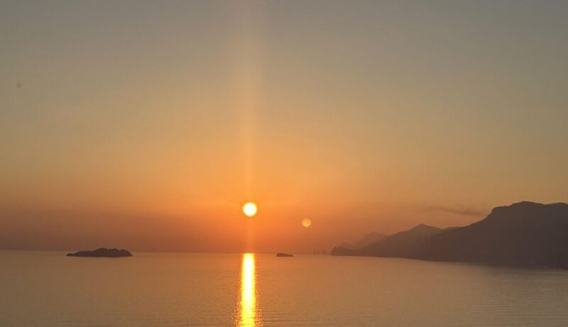 Positano: Sunset Group Boat Tour Amalfi Coast with Prosecco - Key Points