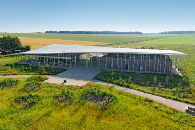 Post Cruise Private Transfer Southampton to London via Stonehenge - Summary: An Elegant and Personal Way to Visit Stonehenge en Route to London