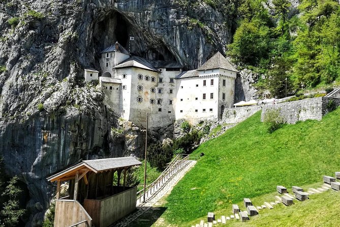 Postojna cave and Predjama castle Tour from Ljubljana - The Guide’s Role and Tour Pacing