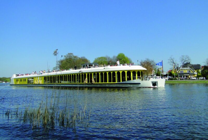 Potsdam by Boat: Island Cruise - Babelsberg Castle: A Waterside Gem