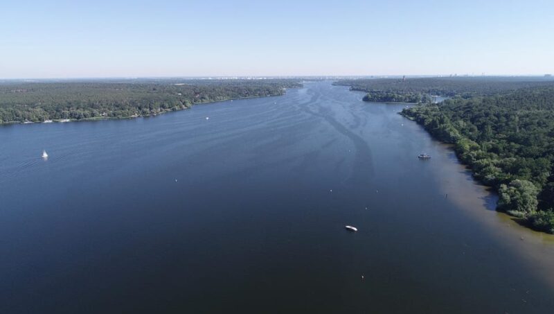 Potsdam: Yacht Cruise - Lakes of Berlin - Castles & Nature - Starting Point at Yachthafen Potsdam and Easy Access