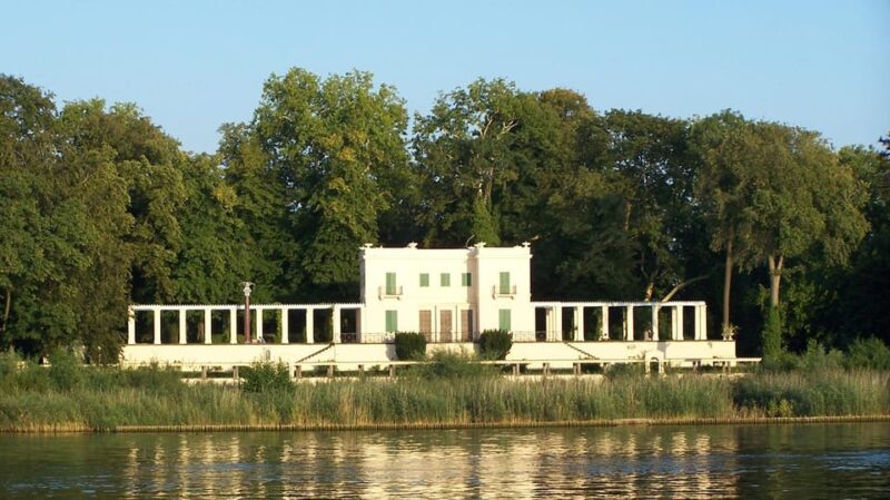 Potsdam: Yacht Cruise - Lakes of Berlin - Castles & Nature - The Itinerary: Stops and Highlights