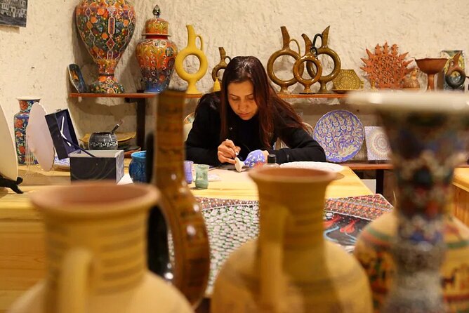 Pottery Workshop in Cappadocia - The Social Atmosphere and Guide Interaction
