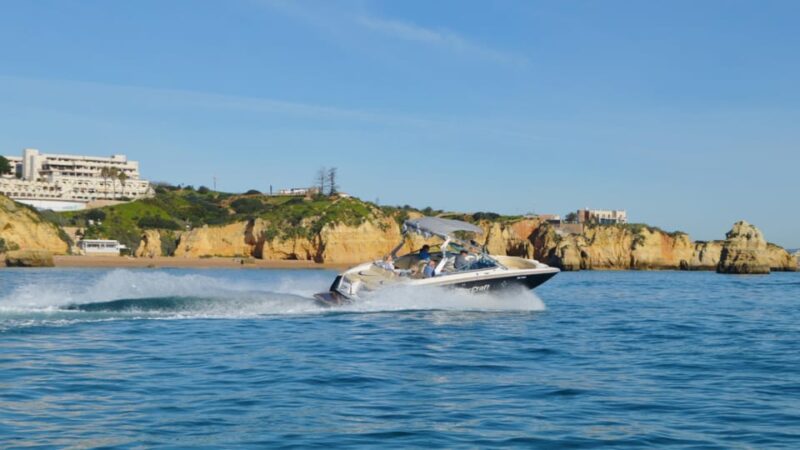 Power and luxury on a Mastercraft x80 - Water sports: wakeboarding, wakesurfing, and snorkeling