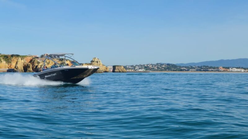 Power and luxury on a Mastercraft x80 - Trip options and durations tailored to your schedule