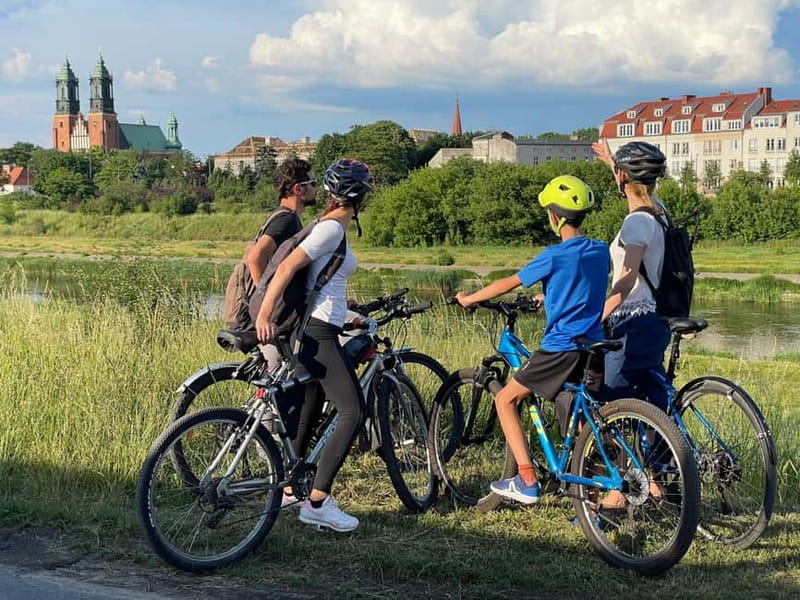 Pozna: Bike Tour of Top Highlights with a Local Guide - Starting Point Near the Old Market Square