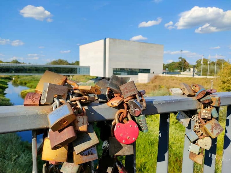 Pozna: Cathedral Island and ródka District Guided Tour - Porta Posnania: Modern Architecture Meets History