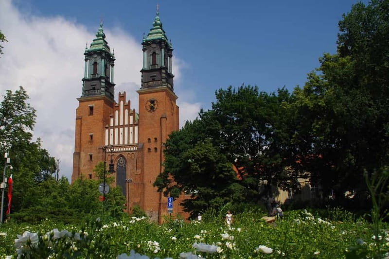 Pozna: Cathedral Island and ródka District Guided Tour - Who Will Enjoy This Tour the Most