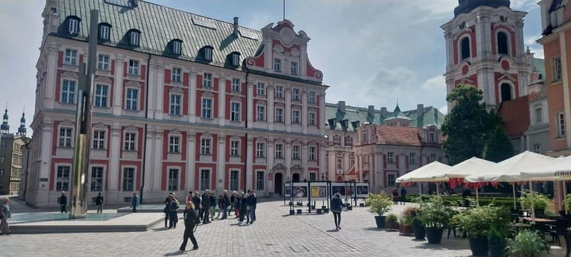 Pozna: Guided Bike/E-Bike Tour with Local Attractions - Discover Pozna on a Guided Bike or E-Bike Tour