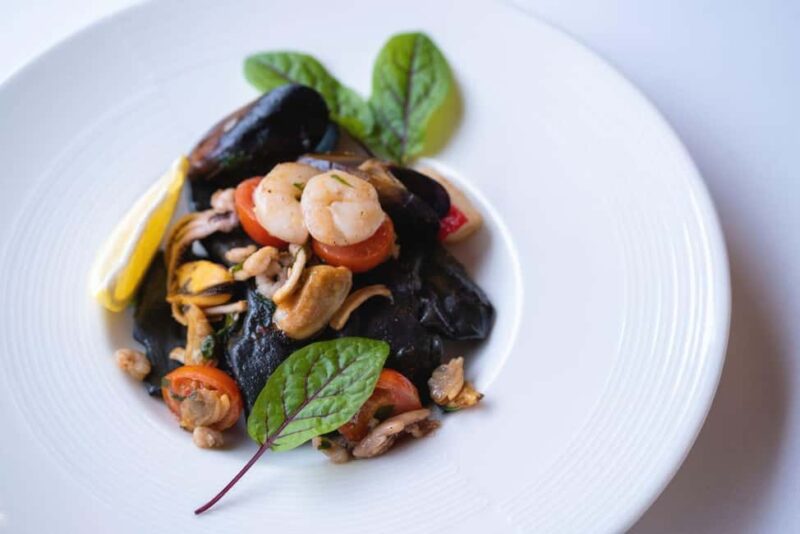 Pozna: Wine Tasting and Dinner in the Heart of Pozna - Key Points