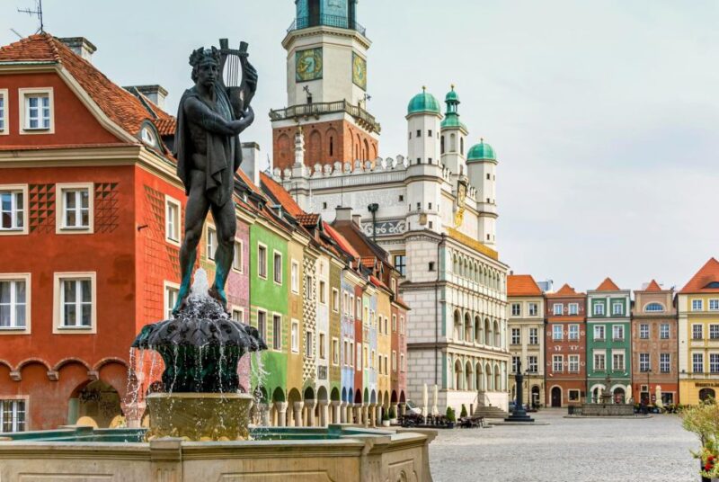 Poznan: Express Walk with a Local in 60 minutes - Exploring Poznan’s Old Market Square in 60 Minutes