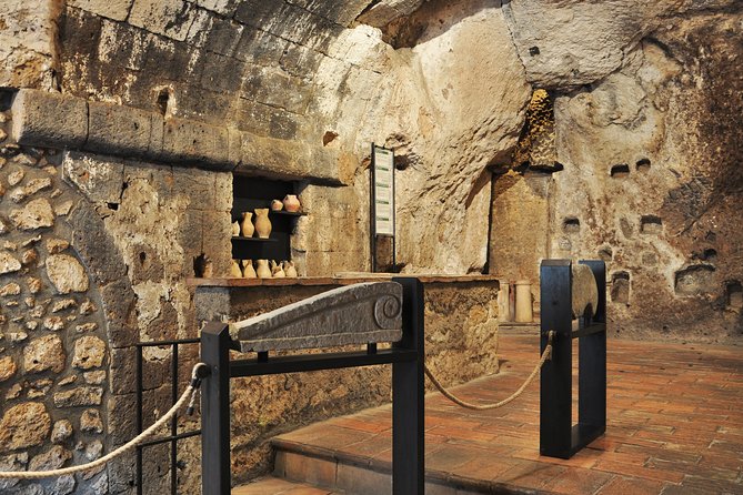 Pozzo della Cava Admission Ticket - The Experience’s Atmosphere and Visitor Pacing