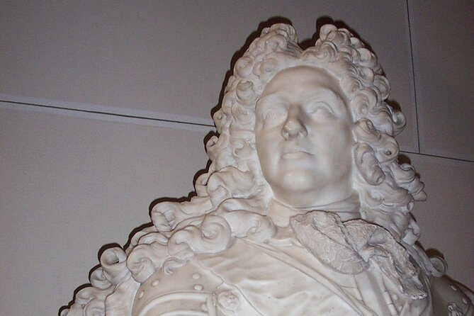 Prado Museum and Royal Palace Private Tour in Madrid - Inside the Royal Palace: A Glimpse into Spain’s Regal Past