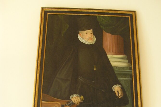 Prado Museum and Royal Palace Private Tour in Madrid - Convenient Logistics: Meeting Point and End Location