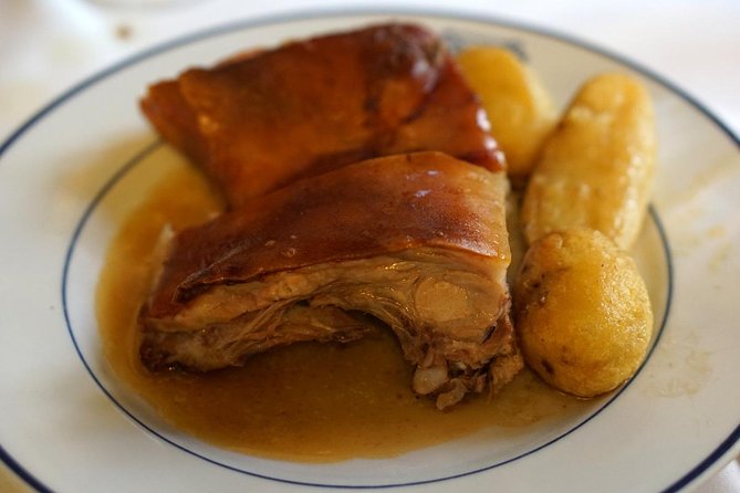 Prado Museum Tour & Lunch at the Oldest Restaurant in the World - Guides and Personalization