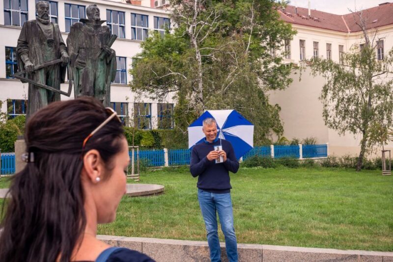 Prague: 1-Hour Castle Tour With Fast-GET Admission Ticket - Key Points